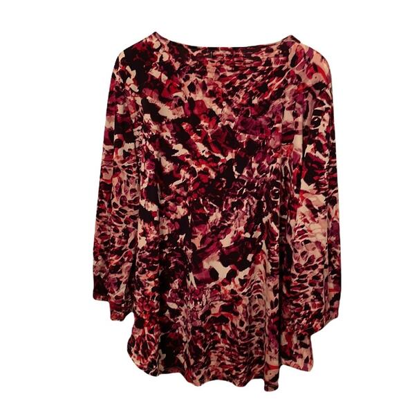 Liz Claiborne popover Plus top with faux leather detailing 2X Preowned - Picture 2 of 9